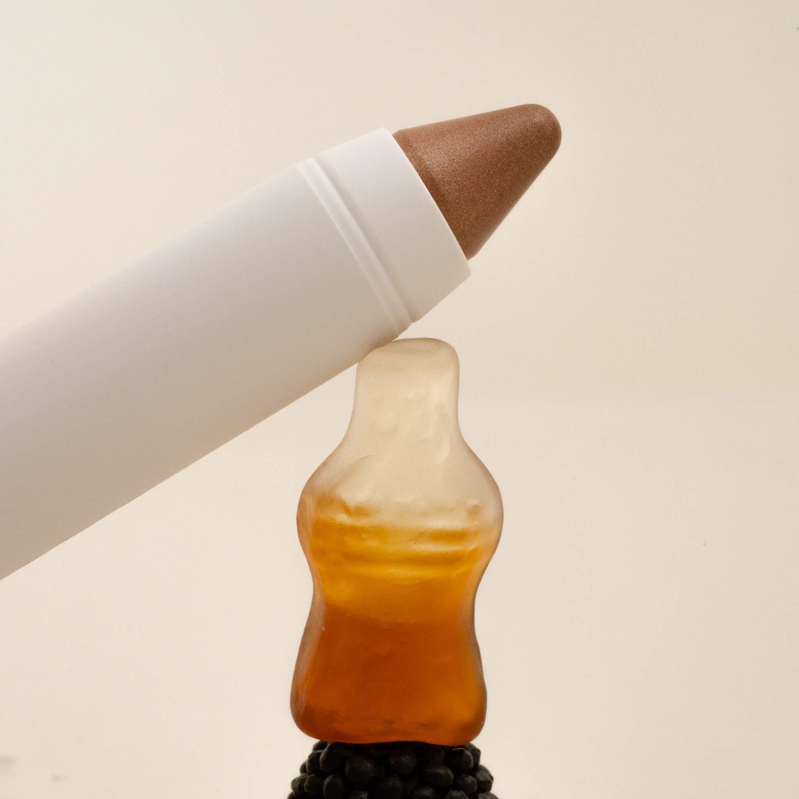 Eyeshadow Stick - Image 17